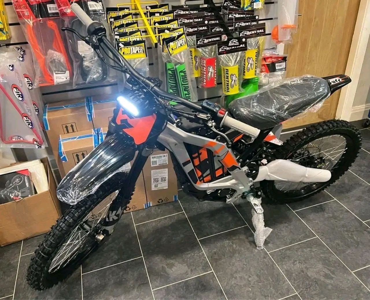  Light Bee X Powerful 5400W Dirt Ebike Adult SurRon Electric Bicycle,delhi,Bikes,Free Classifieds,Post Free Ads,77traders.com